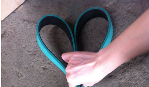 Vollautomatische, hochpräzise Schlitzmaschine mit horizontaler Drehung und vertikaler Lenkung